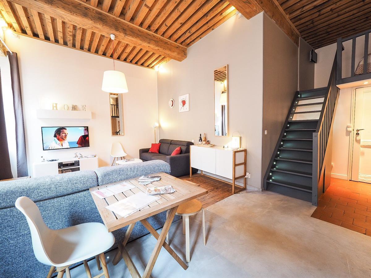 Ferienwohnung La Nuit Saint Georges Lyon Exterior foto