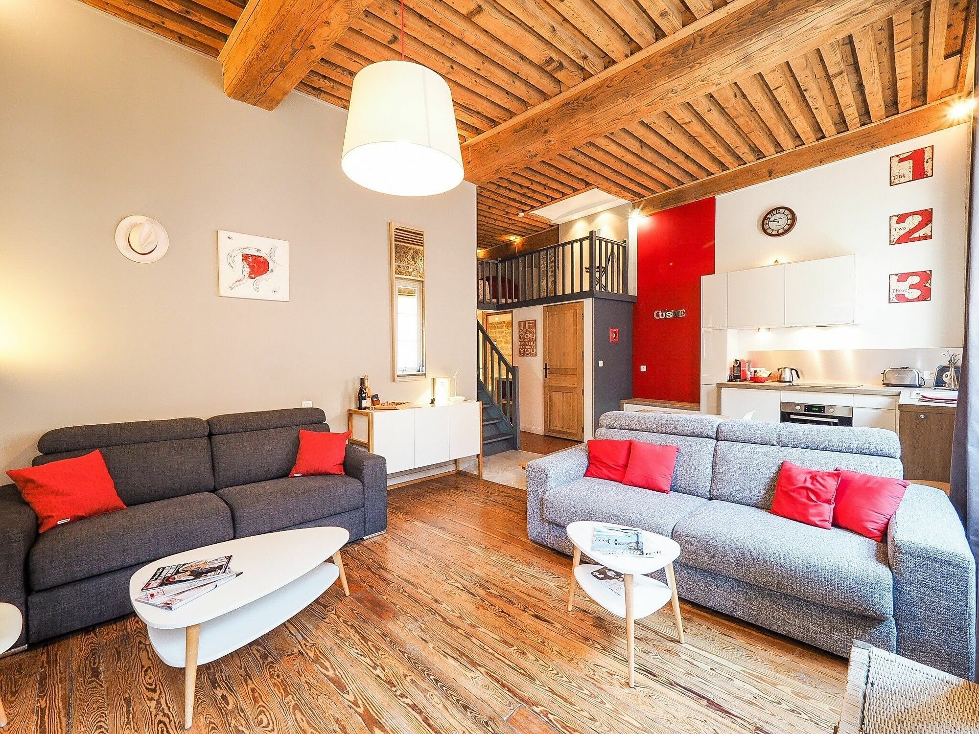 Ferienwohnung La Nuit Saint Georges Lyon Exterior foto
